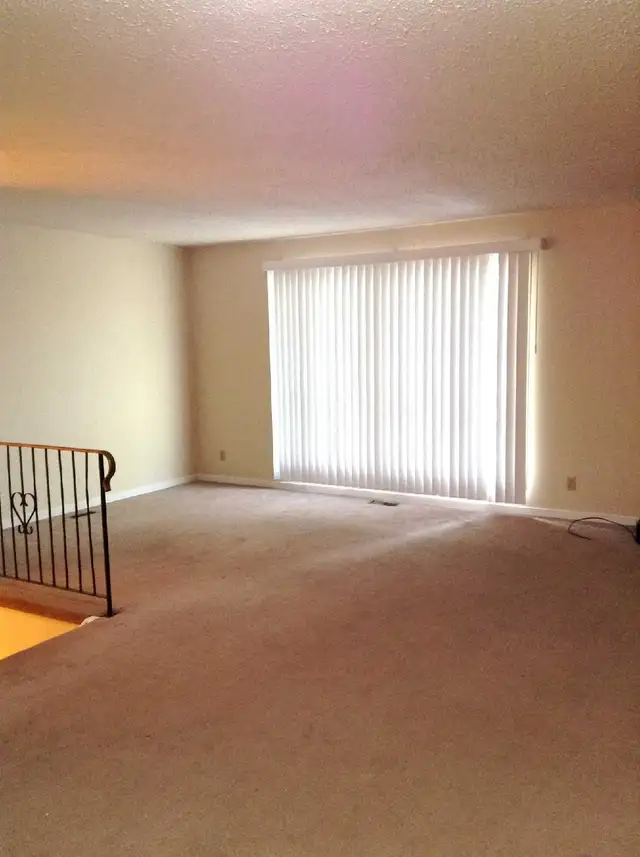Full house for rent in Falconridge NE — available June 1st - Photo 8