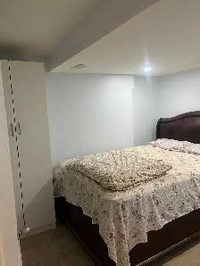Large 2 bedroom basement available, RENT NEGOTIABLE - Photo 3