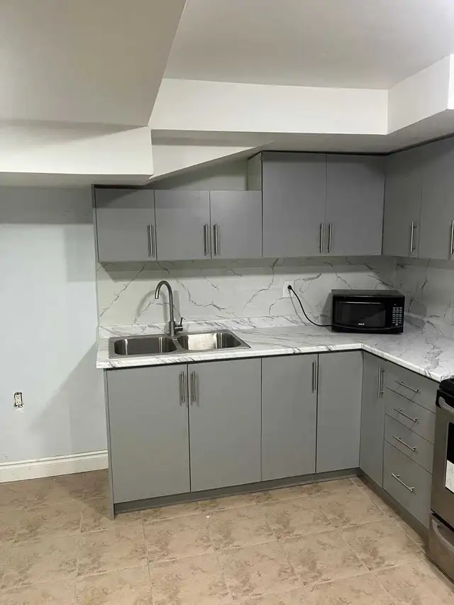 Large 2 bedroom basement available, RENT NEGOTIABLE - Photo 6