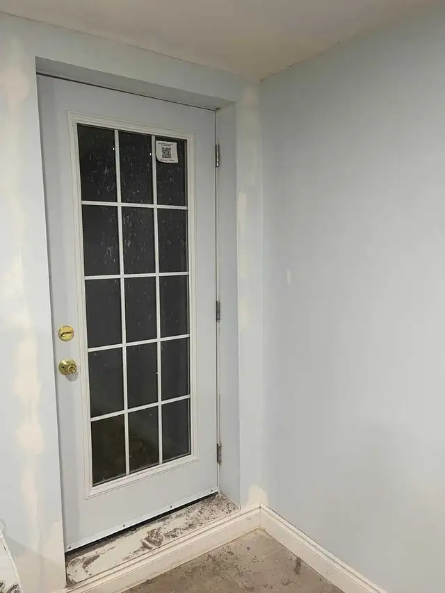 Large 2 bedroom basement available, RENT NEGOTIABLE - Photo 10