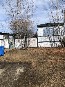 Mobile Home for Sale In Parkview Village. Handyman Special. - Photo 2