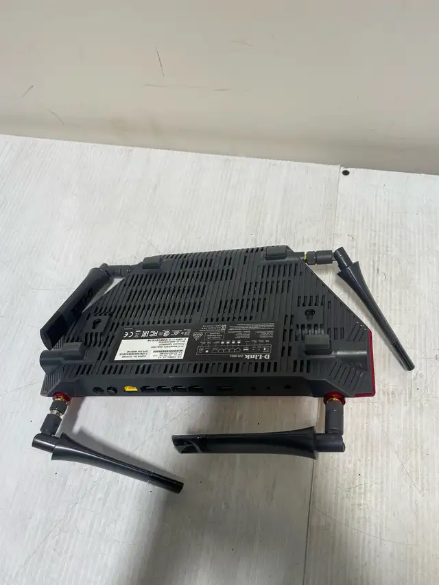 D-Link DIR-885L Router - Photo 6