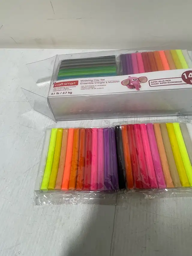 Craft Smart Modeling Clay - Photo 3