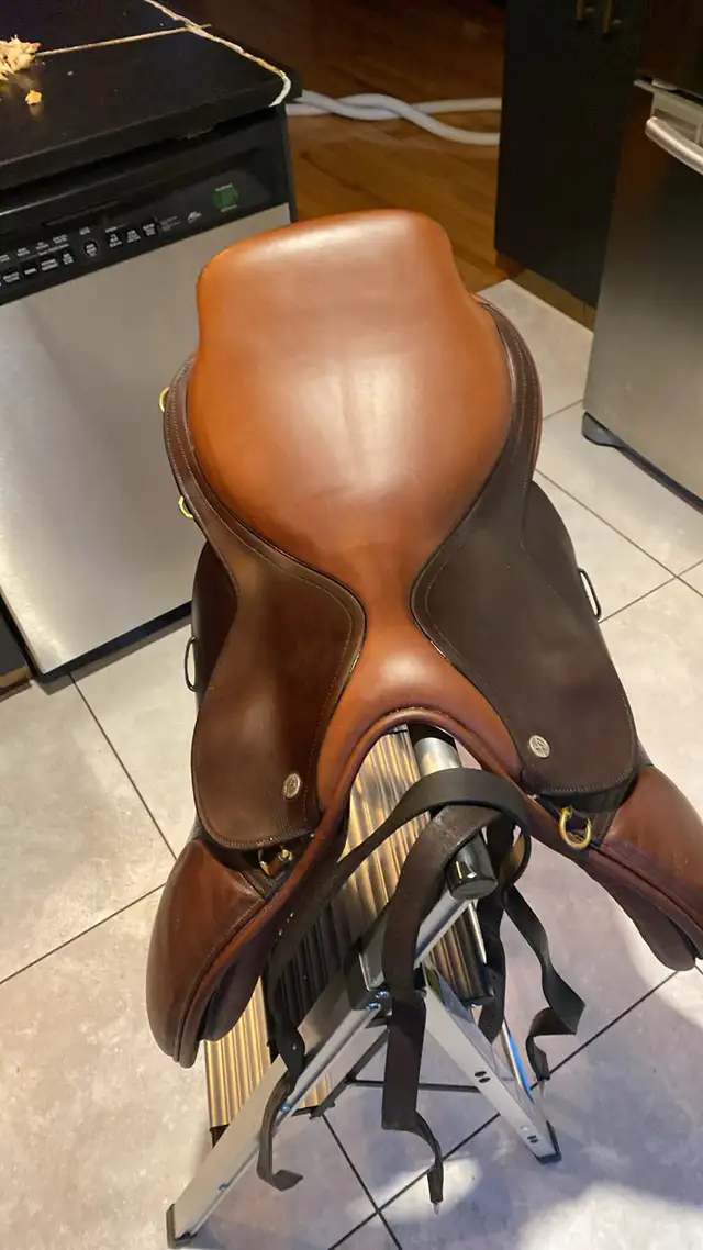 selle Crosby excel 161/2 et autres articles a suivre a vendre - Photo 2