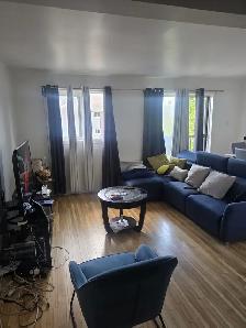 Appartement à louer 5 1/2. Cession de bail. - Photo 2