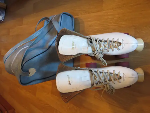 PATINS A ROULETTES VINTAGE TB ETAT ET SAC - Photo 2
