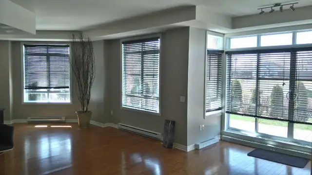 Condo ( grande terrasse)  @ Boisbriand - Photo 2