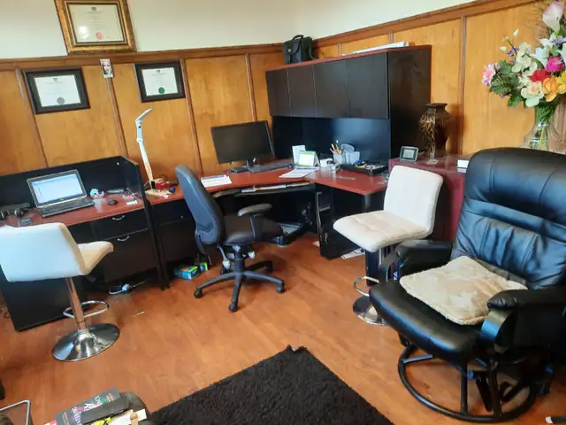 MOVE-IN-READY, GUEST FURNISHED ROOM 200$/Week SINGLE GUEST ONLY - Photo 8