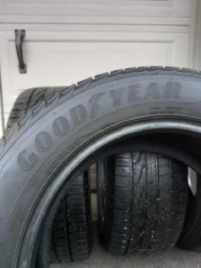 4 tires GOODYEAR 255/55/R18 all season.