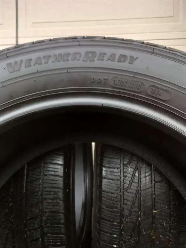 4 tires GOODYEAR 255/55/R18 all season. - Photo 4