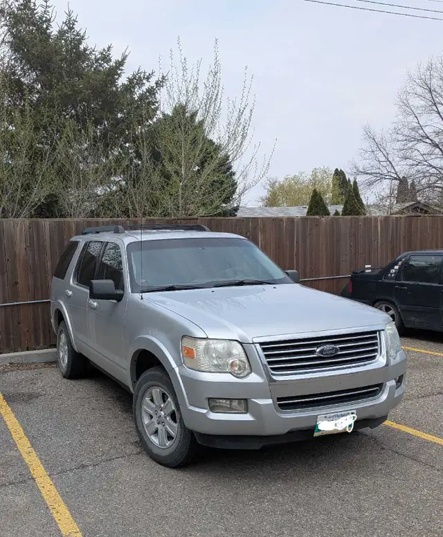 2010 Ford Explorer XLT 4x4
