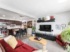 Condo For Sale ! Pet Friendly ! Attached Garage ! - Photo 5