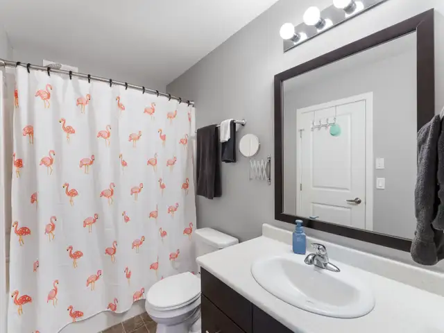 Condo For Sale ! Pet Friendly ! Attached Garage ! - Photo 8