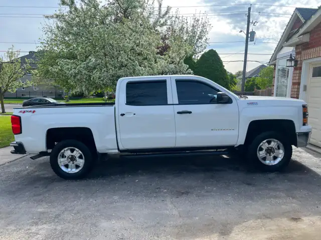 2014 Chevy Silverado in great shape - Photo 5