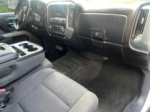 2014 Chevy Silverado in great shape - Photo 8