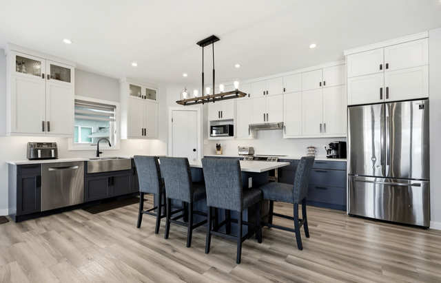 5 Bedroom, 3 Bathroom Custom Built Home in Niverville For Sale! - Photo 4