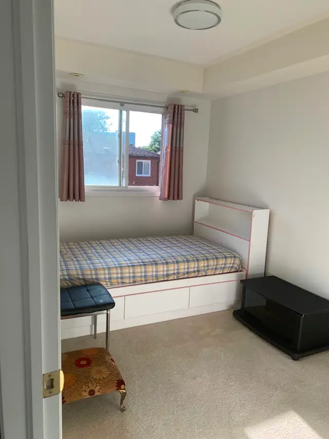 Private room for rent  in Scarborough $850 - Photo 3