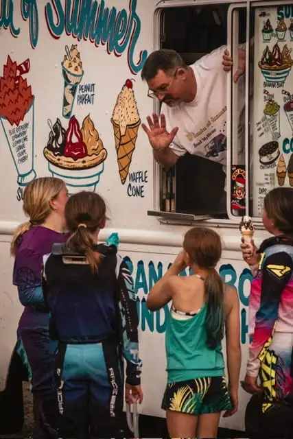 NOW HIRING – Full-Time Seasonal Ice Cream Truck Driver - Photo 5
