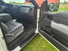 2012 Ford F150 long box reg cab - Photo 5