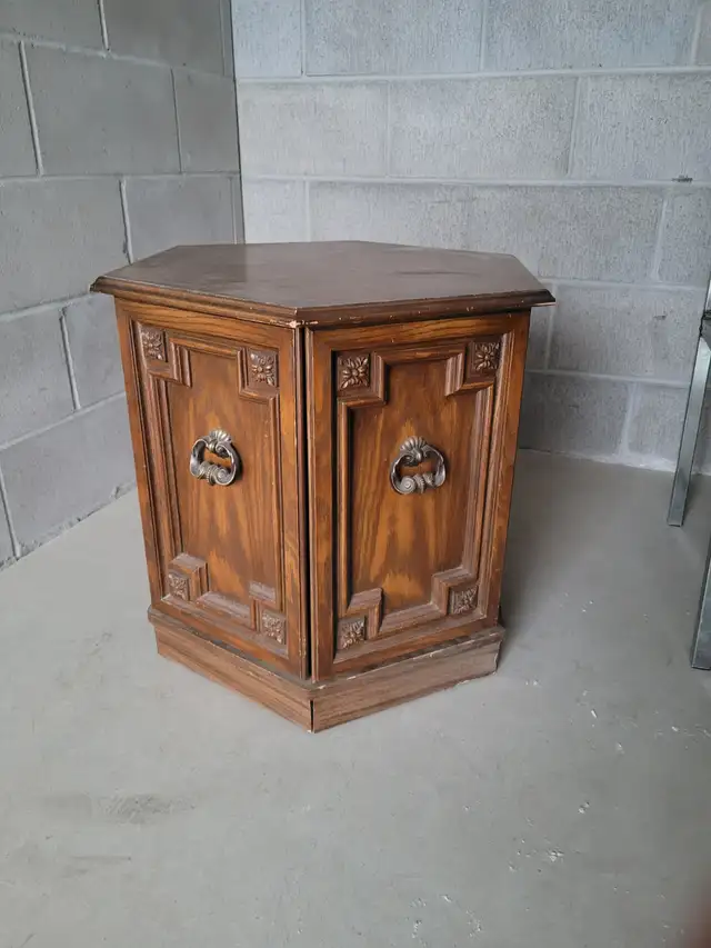 End table