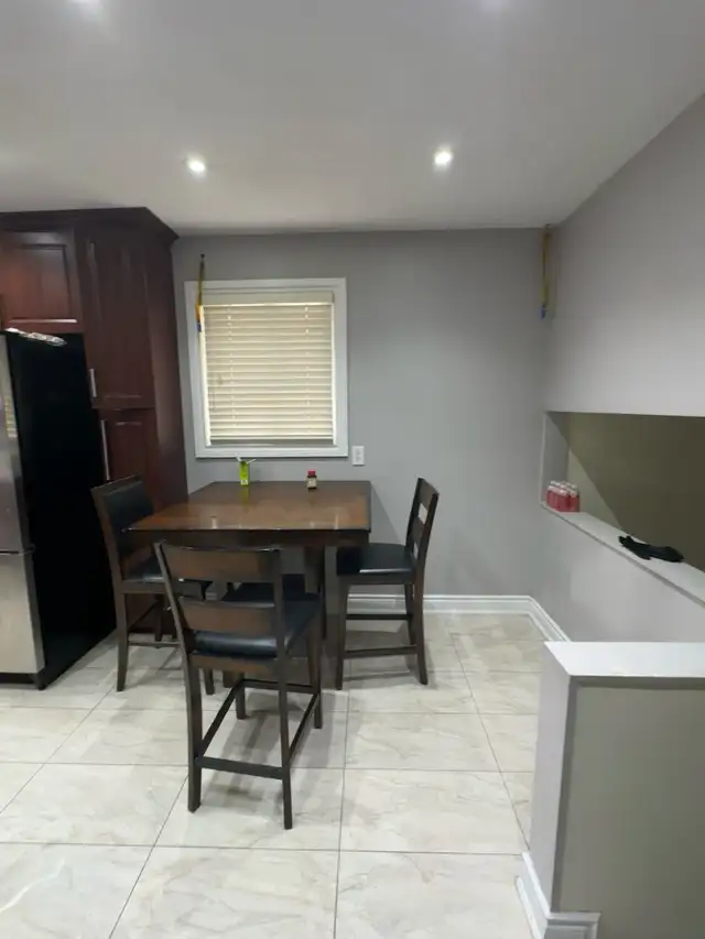 4 Bedrooms House for rent - Photo 2