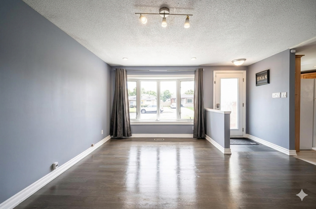 Main Unit - Legalized Duplex In Kitchener Immediately Available - Photo 4