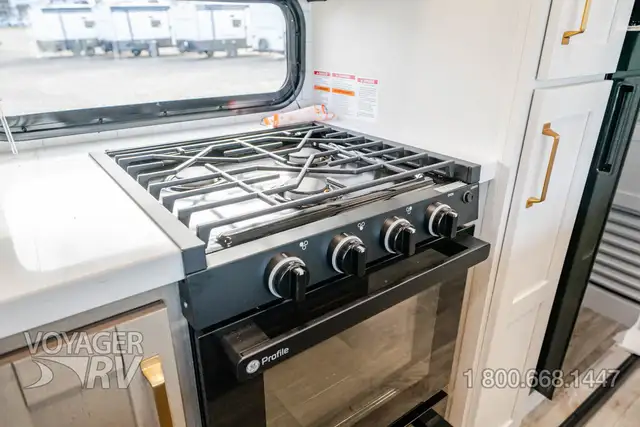 2026 Jayco Eagle HT 312BHOK - Photo 8