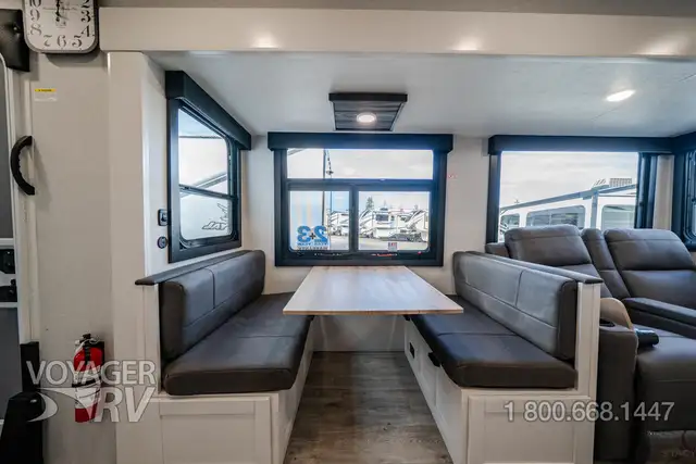 2026 Jayco Eagle HT 312BHOK - Photo 12