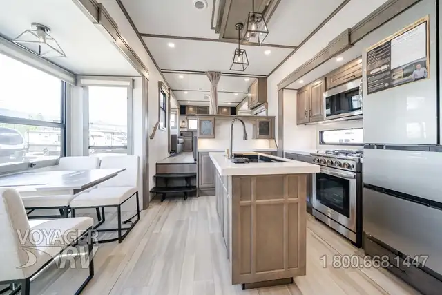 2026 Grand Design Solitude 376RD - Photo 5