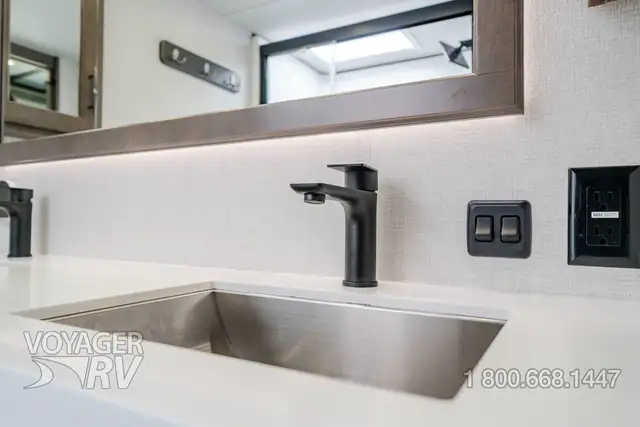 2026 Grand Design Solitude 376RD - Photo 16