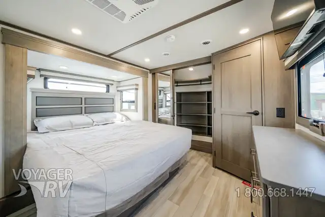 2026 Grand Design Solitude 376RD - Photo 21