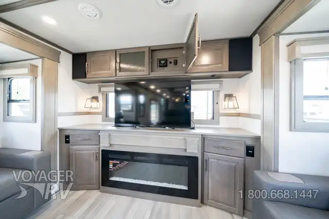 2026 Grand Design Solitude 376RD - Photo 39