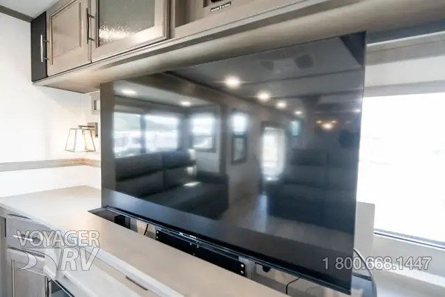 2026 Grand Design Solitude 376RD - Photo 41