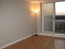 Studio Condo on Bloor st. w. - Photo 3