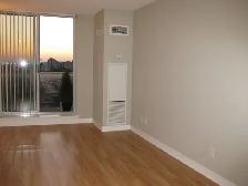 Studio Condo on Bloor st. w. - Photo 5