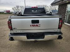 2017 GMC Sierra 1500 Crew Cab 4X4 SLT 5.3L - Rebuilt Title - Photo 6