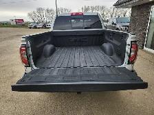 2017 GMC Sierra 1500 Crew Cab 4X4 SLT 5.3L - Rebuilt Title - Photo 7