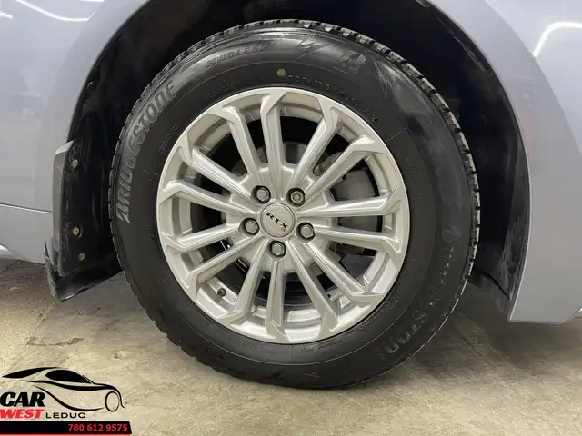 Toyota Corolla Hybrid 2022 - Photo 25