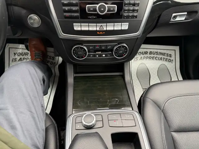 2015 Mercedes-Benz M-Class ML 350 BlueTEC AMG PKG.|ACCIDENT FREE - Photo 24