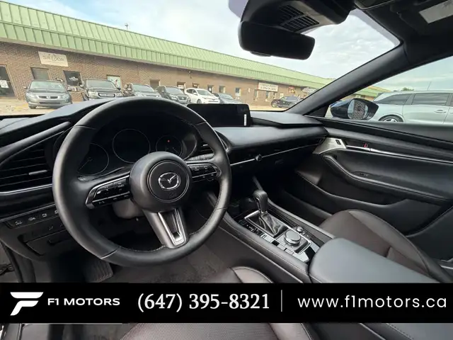 2025 Mazda3 Sport GT Hatchback AWD | Single Owner | Certified - Photo 5
