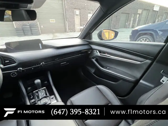 2025 Mazda3 Sport GT Hatchback AWD | Single Owner | Certified - Photo 31