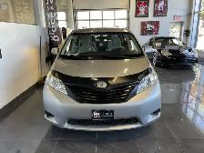 2013 Toyota Sienna - Photo 2