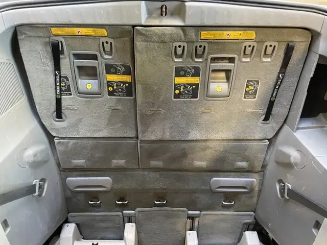 2013 Toyota Sienna - Photo 9