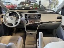 2013 Toyota Sienna - Photo 13