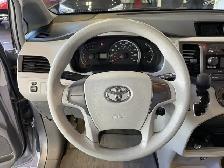 2013 Toyota Sienna - Photo 17