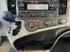 2013 Toyota Sienna - Photo 20