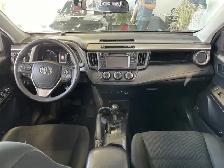 2018 Toyota RAV4 LE - Photo 12