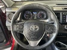2018 Toyota RAV4 LE - Photo 16