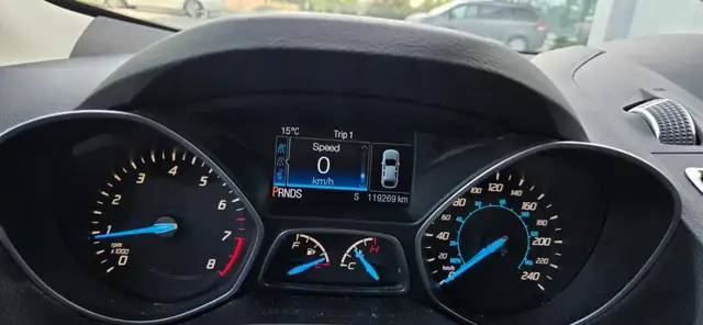 2014 Ford Escape SE 4dr Front-wheel Drive Automatic - Photo 19