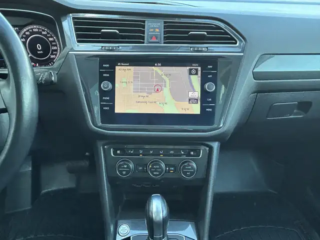 2018 Volkswagen Tiguan HIGHLINE 4MOTION AWD/NAVI/360 CAM/PANO RO - Photo 29